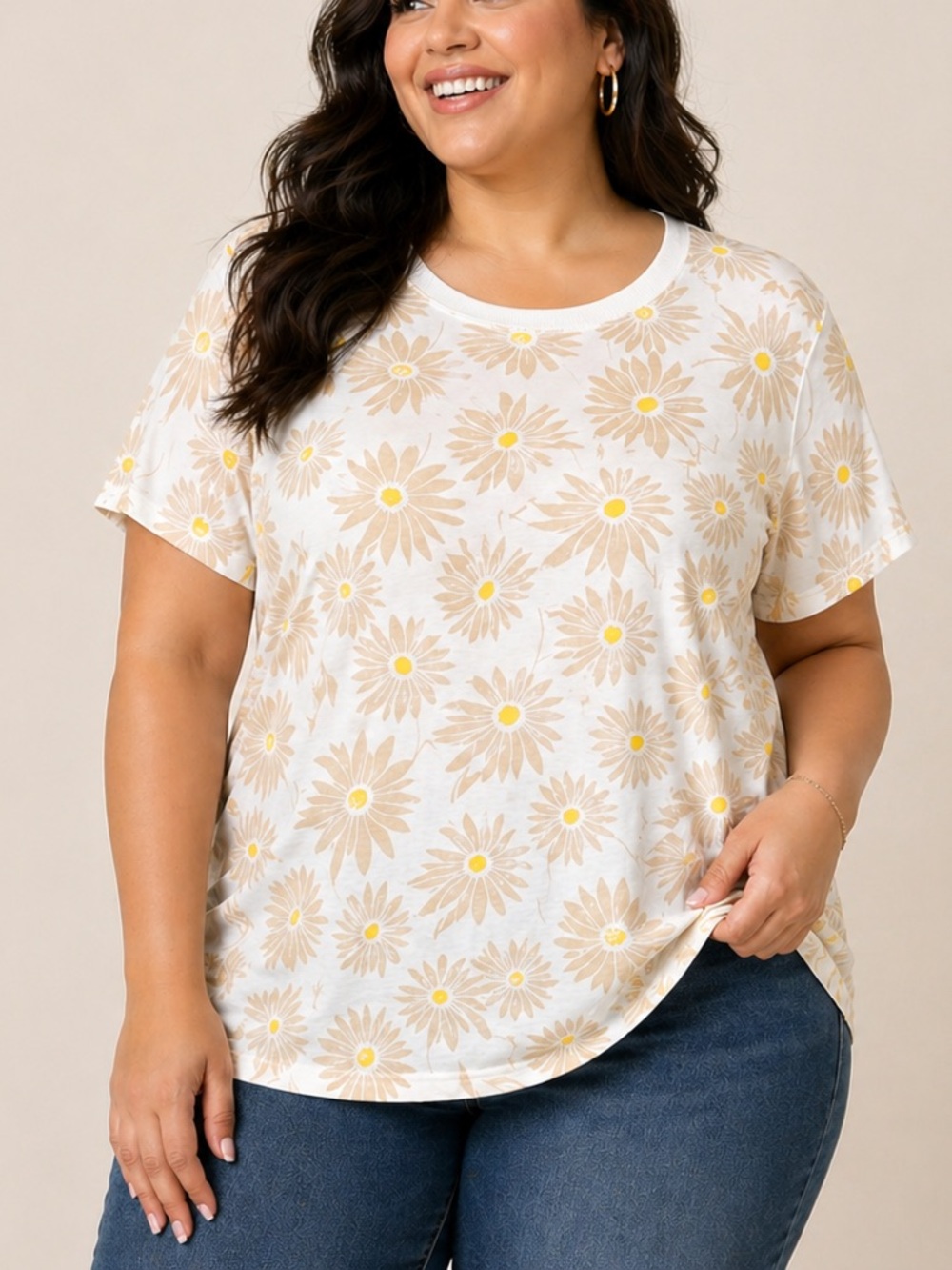 Torrid Daisy Print Relaxed Fit Tee Size 3X White Yellow Floral Crew Neck Top